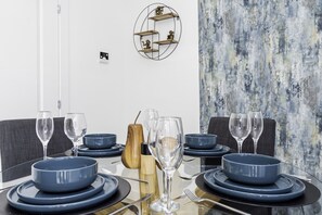 Casa, 3 habitaciones, accesible para personas con discapacidad, patio | Comedor