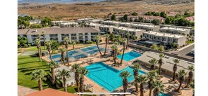 Exterior - Most Amenities in St. George! 5 Pools! Location! Spacious! King beds! 75' TV! (St. George)