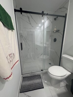 Uklassifisert bilde, 5 av 7, knapp