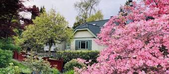 Cozy 3 bedroom suite in heart Kitsilano, close to kits beach & downtown