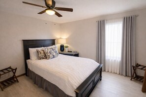 Iron/ironing board, WiFi, bed sheets - Bowen Ranch Retreat with Two Homes & Event Venue (Van Alstyne)