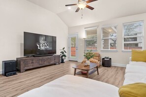Smart TV, computer monitors - Spacious 3BR Getaway w Dedicated Office | Sleeps 5 (Leander)