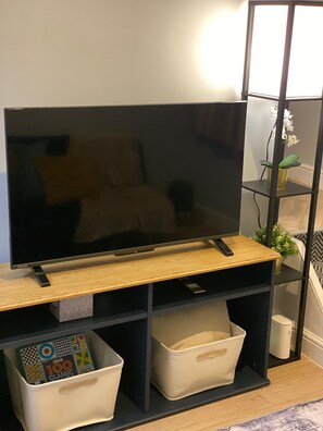 Interior - Cosy Apartment in Islington, 10 min tube to Central London! (London)