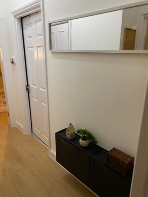 Interior - Cosy Apartment in Islington, 10 min tube to Central London! (London)