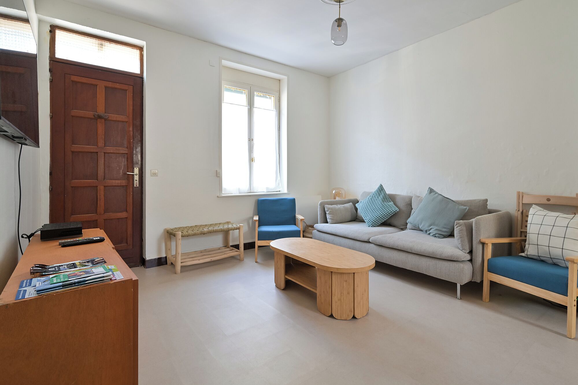 Casa superior, vista al mar | Área de sala de estar