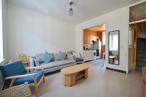 Superior House, Sea View | Living area - Hiram (Fécamp)