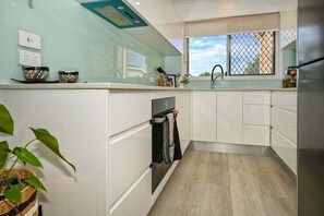 Oven, stovetop, dishwasher, coffee/tea maker