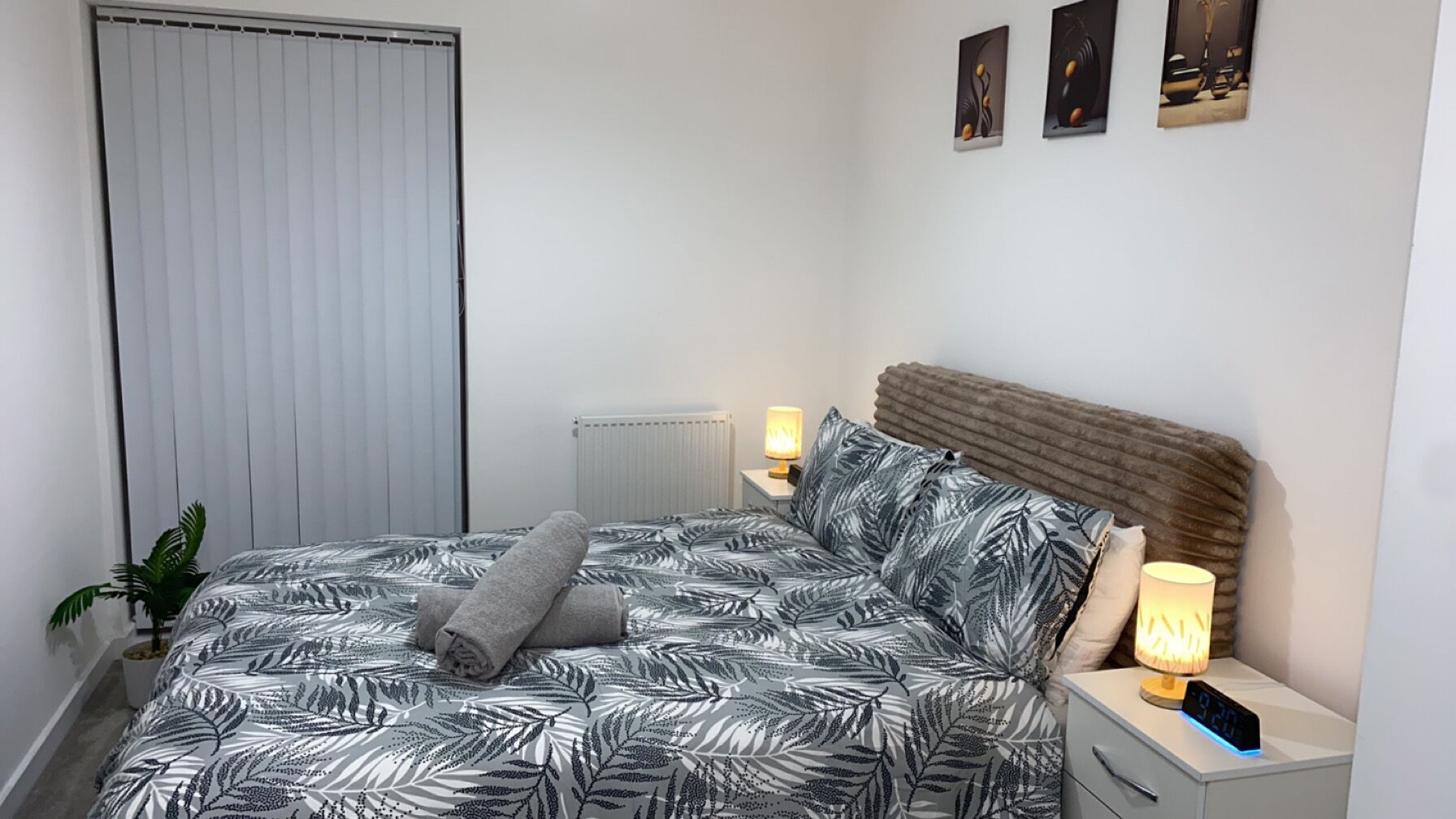 2 dormitorios, tabla de planchar con plancha, wifi gratis y ropa de cama