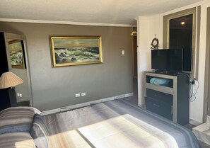 熨斗/熨衫板、Wi-Fi、床單