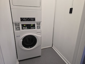 Laundry room - SpinCity Lodge Auckland (Auckland)