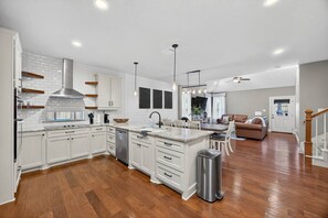 Interior - 2026 FIFA World Cup, 33 mi to Houston Stadium, 4BR in Conroe (Conroe)