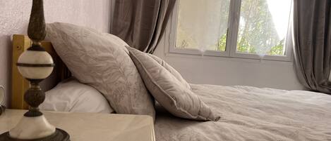 3 Schlafzimmer, BĂŒgeleisen/BĂŒgelbrett, WLAN, BettwĂ€sche