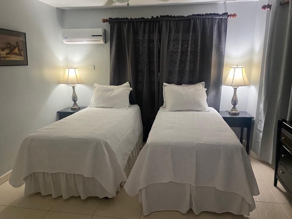 2 bedrooms, iron/ironing board, WiFi, bed sheets