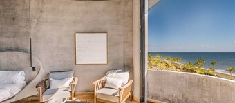 3BR Beach Front PH w Private Pool | Hot Tub | Gym