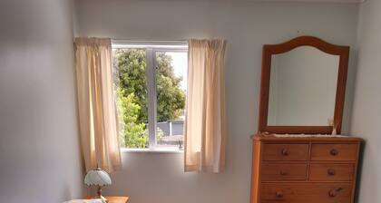 Back to basics. Handy cottage close to beach.