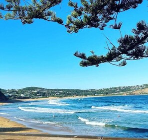 Beach - Macmasters Coastal Luxe – Walk to the Beach (Macmasters Beach)