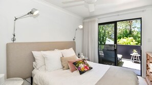 Työpöytä, vuodevaatteet