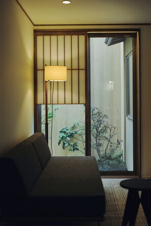 Luxury Quadruple Room, Non Smoking | In-room safe, laptop workspace, iron/ironing board, free WiFi - casana KYOTO (Kyoto)