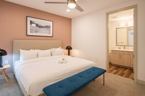 Room - Boulevard Stays Modern Roosevelt 1BR Suite Pool & Gym Access (Phoenix)