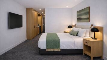 Bàn, khu vực làm việc phù hợp cho laptop, bàn ủi/dụng cụ ủi quần áo