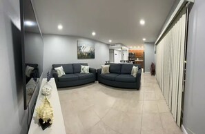 TV - Cozy apartment in Marathon key (Marathon)