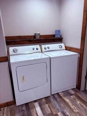 Interior - Cozy, yet spacious 2 bed, brand new space in downtown Hamilton Kansas! (Hamilton)