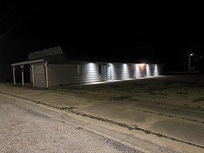 Exterior - Cozy, yet spacious 2 bed, brand new space in downtown Hamilton Kansas! (Hamilton)