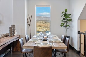 Dining - Private Hot Tub • Game Rm • Fire Pit • 12 Min to Deer Valley East and Park City (Heber City)