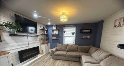 Cozy 2-bedroom Home close to Downtown Columbus