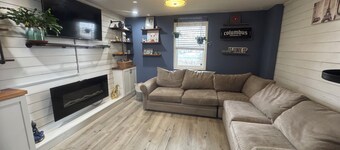 Cozy 2-bedroom Home close to Downtown Columbus