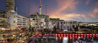 Cosy 2 Bed Ponsonby Retreat with Parking
