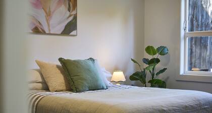 A Real Ponsonby Treat — Two Bedrooms, Parking