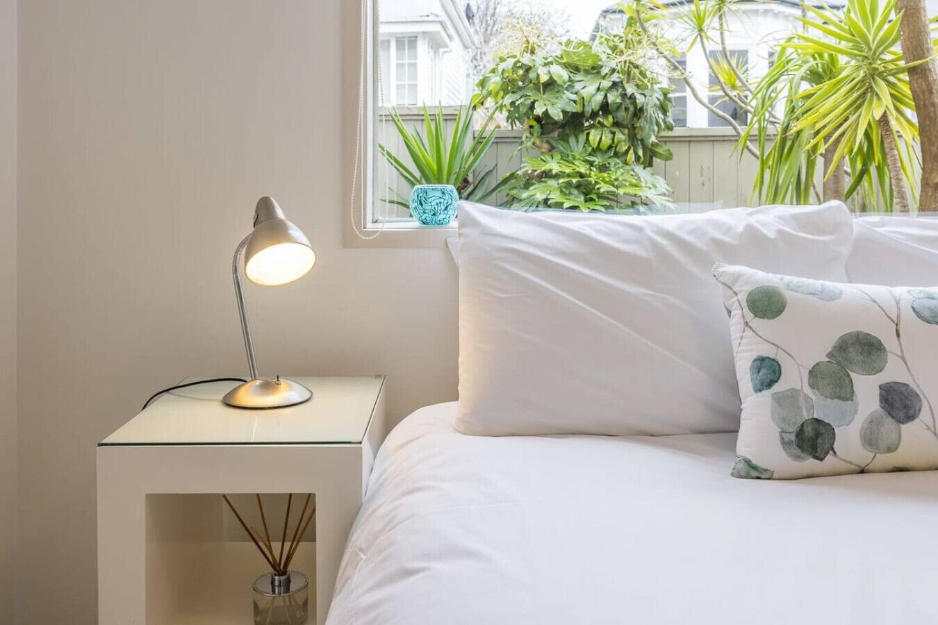 アイロン / アイロン台、WiFi、ベッドシーツ