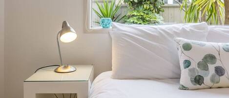 アイロン / アイロン台、WiFi、ベッドシーツ