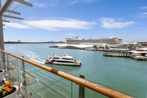 Marina - Spacious Water-front Apartment -Princes Wharf 2219 (Auckland)