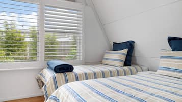 Internet, bed sheets