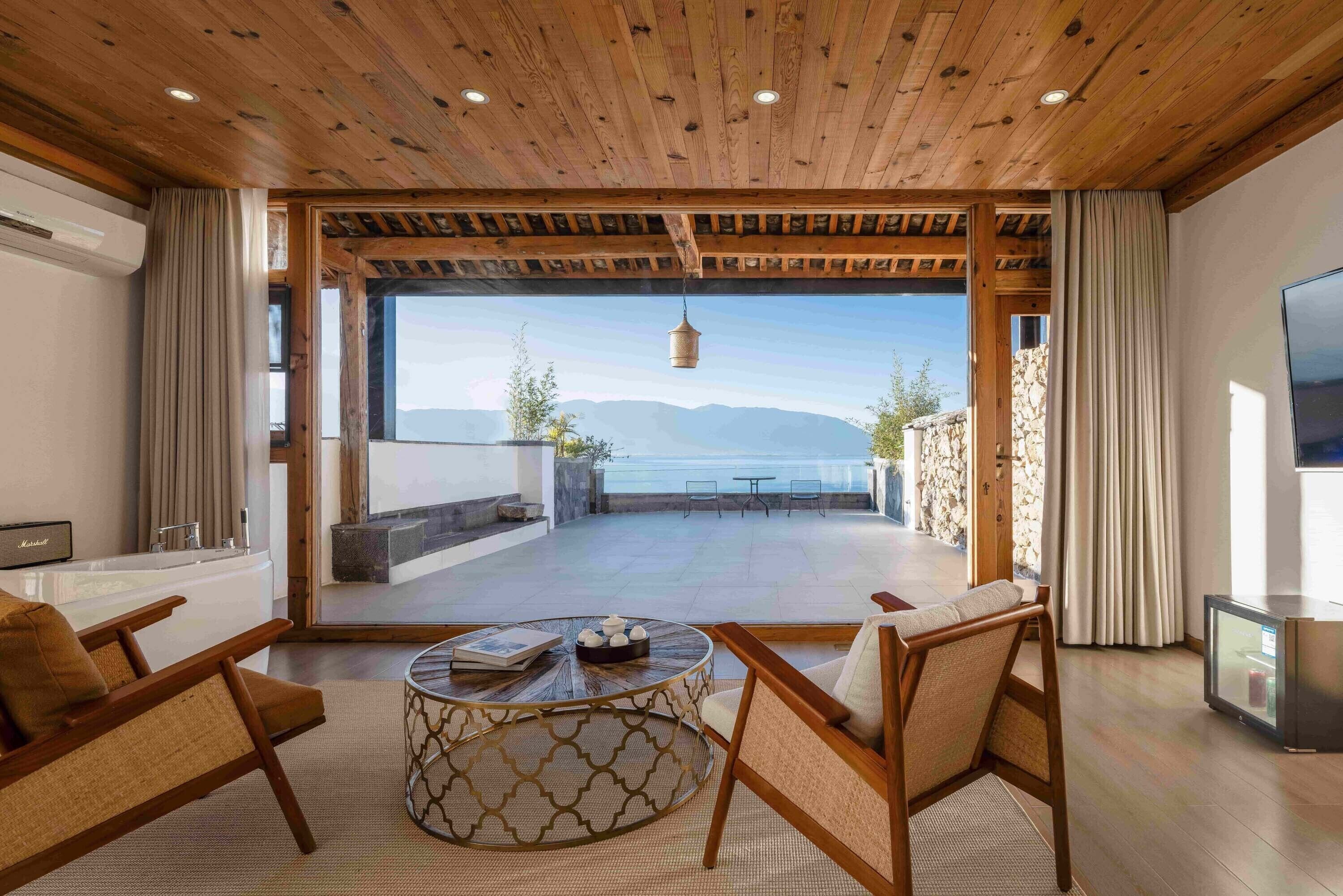 럭셔리 스위트, 파티오, 바다 전망 | 객실에서 보이는 전망