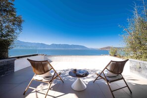 Senior Double Room, Patio, Sea View | Balcony view - Dali Sky & Erhai Sea View Holiday Inn (Dali)