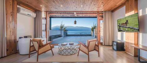 Luxury-Suite, Terrasse, Meerblick | Ausblick vom Zimmer