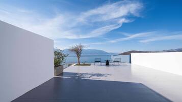 Luxury-Doppelzimmer, Terrasse, Meerblick | Blick vom Balkon