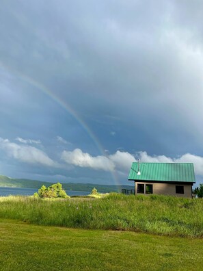 Miscellaneous - Cozy Beachfront Cottage Retreat w/ Loft Workspace, Stunning Views & Beach Access (King's Point)