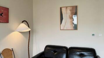 Iron/ironing board, free WiFi