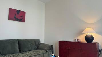 Deluxe-værelse - udsigt til have | Strygejern/strygebræt, gratis Wi-Fi