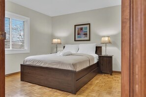 Fer et planche à repasser, Wi-Fi gratuit, draps fournis