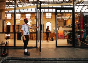 Front of property - Scarletz Suites KLCC Near Twin Towers (Kuala Lumpur)