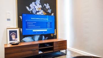 Iron/ironing board, free WiFi