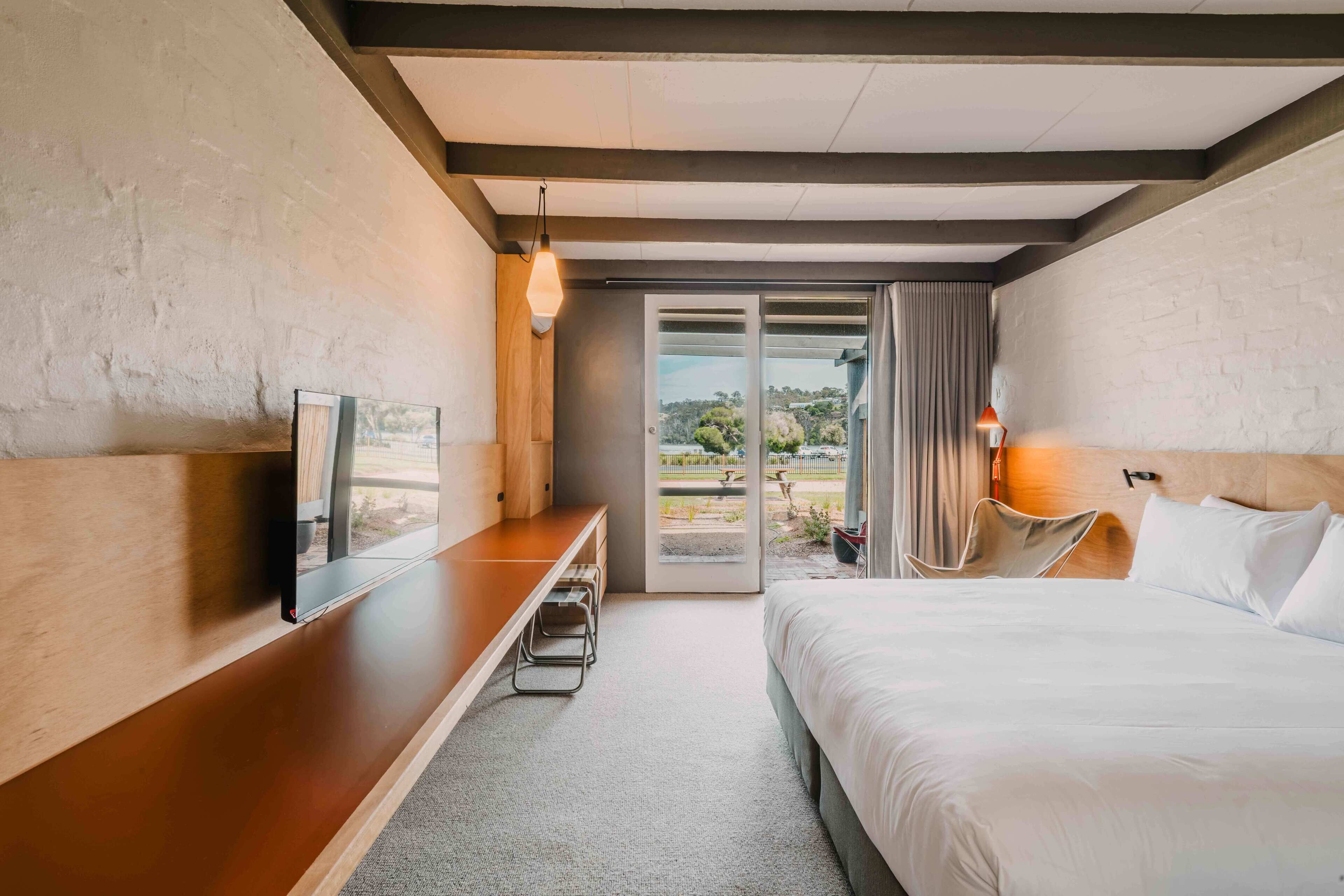 Studio Suite, Patio, Lake View | Desk, laptop workspace, iron/ironing board, free WiFi