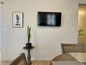 Dining - Abigail's Esmeralda - 2 bedroom Apartment (Tortola)