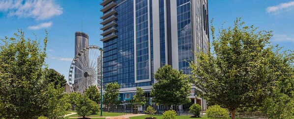 المنشأة من الخارج