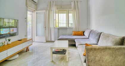 2-bedroom apartment in welcoming Haifa perfect for your stay